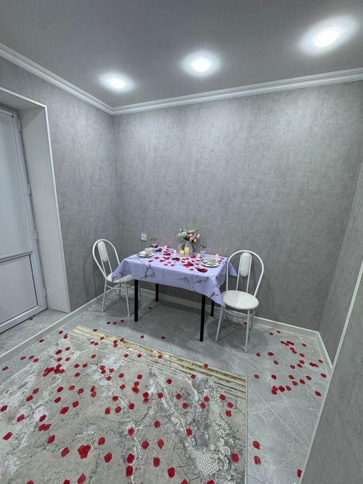 Сағатқа, тәулікке жалға беріледі.