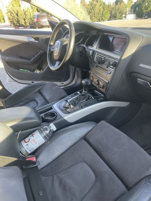 Audi A5 quattro.