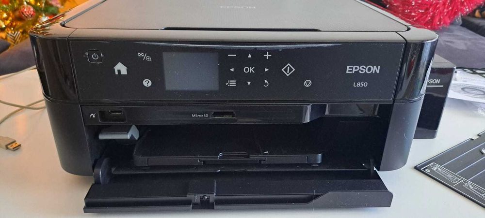 Epson L850 Imprimantă color, A4, imprimare CD/DVD, scaner