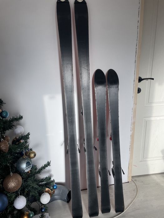 Schiuri Atomic Pro Carv 6.20 170 cm si Schiuri Techno Pro Carve 120 cm