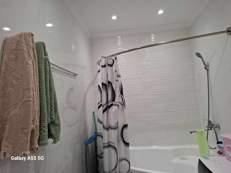 Продаётся 3х комн кваритира на 2 этаж