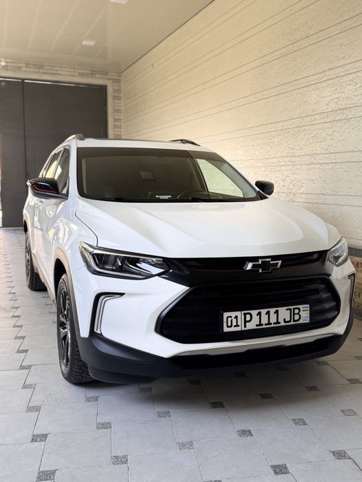 Tracker red line sotiladi