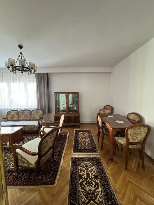 Apartament 4 camere de inchiriat