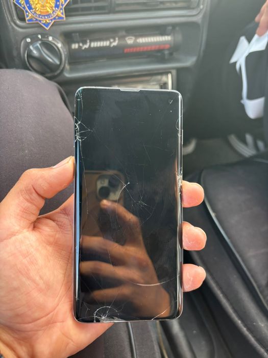Продам самсунг s10