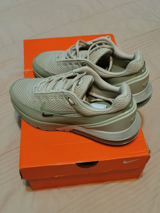 Adidasi Nike Air Max Pulse noi