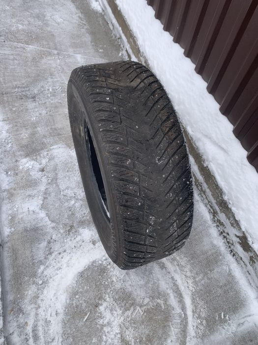 Продам резину 265/65 R17 116T