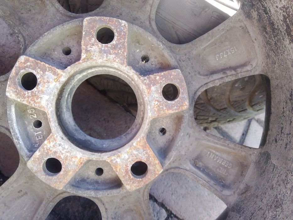 диски на бмв комплект