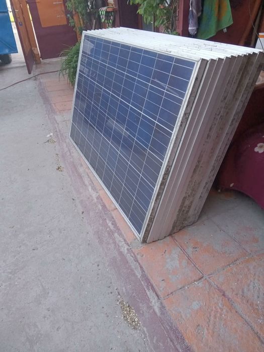 Panouri solare și invertor de 5 kw