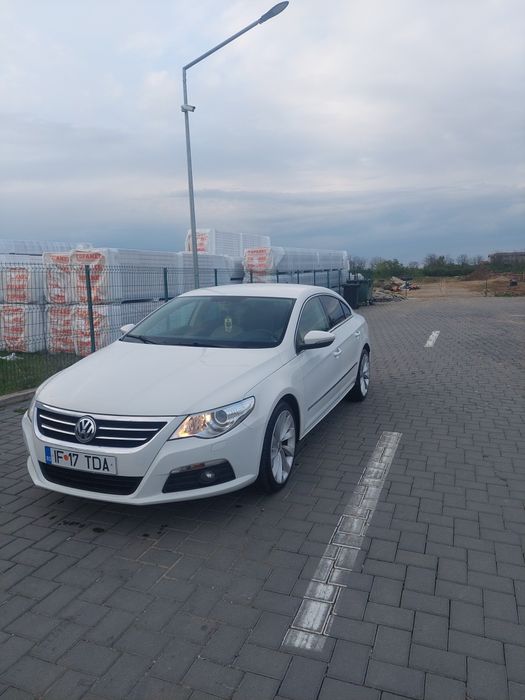 Vând Volkswagen Passat CC