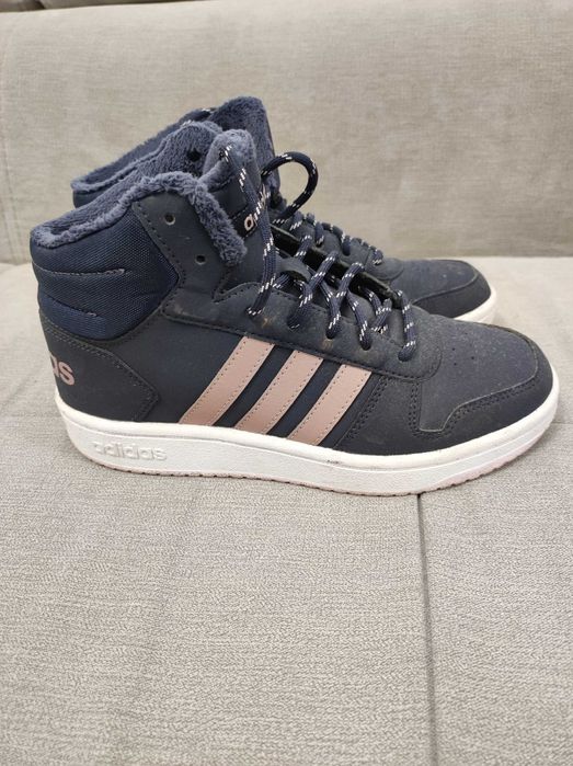 Адидас дамски кецове