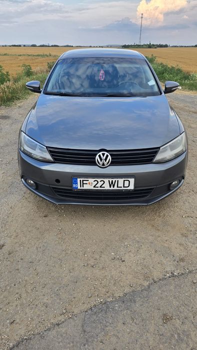 VOLKSWAGEN Jetta 2012 — imagine 4