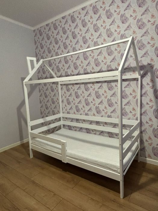 Продаю детский кровать 10000