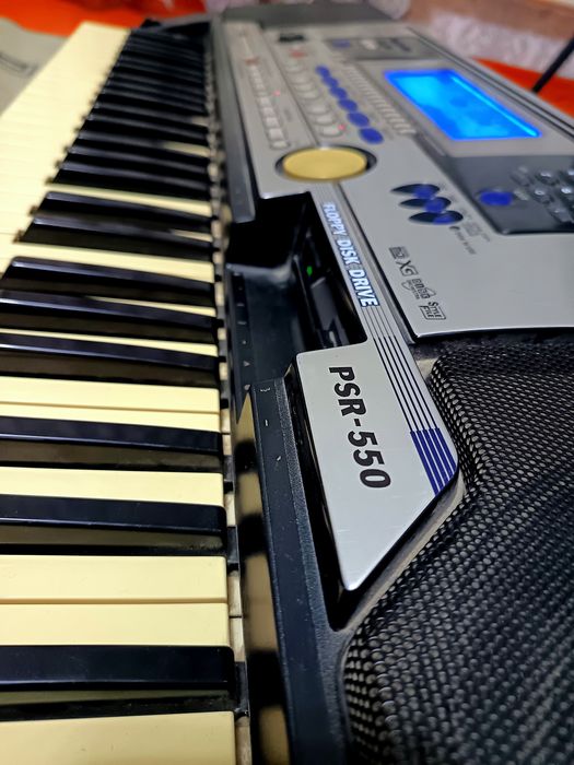 Yamaha psr-550 синтезатор
