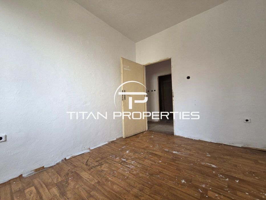 Продава се Тристаен апартамент в Пловдив, Южен - 68 кв.м за 885 €/кв.м - Снимка #1