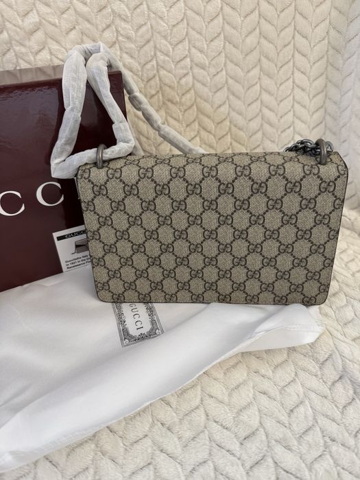 Дамска чанта нова