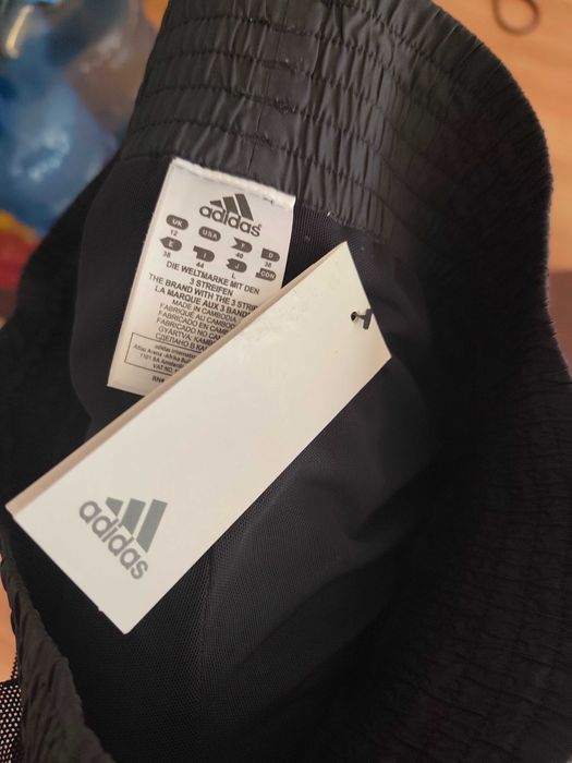 Дамски къси панталони Adidas