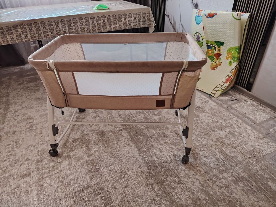 продам детскую кроватку