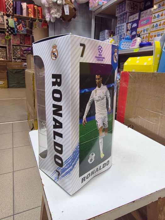 Футболна Фигурка Реал Мадрид Роналдо Cr7 2026 Ново 20см Детска играчка с екип в бяло