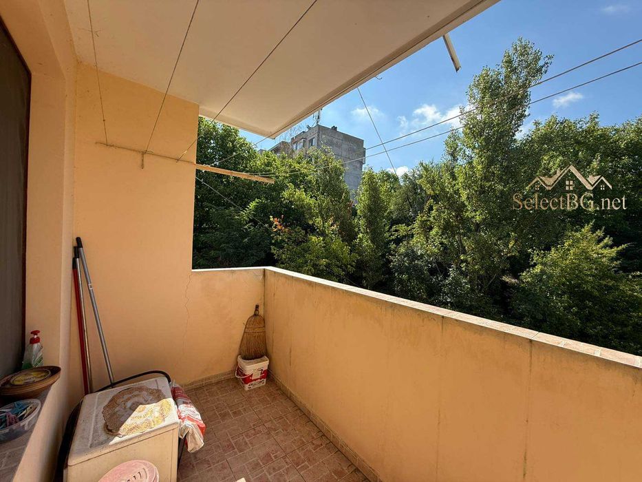 Продава се Тристаен апартамент в Велико Търново, Зона Б - 65 кв.м за 1324 €/кв.м - Снимка #10