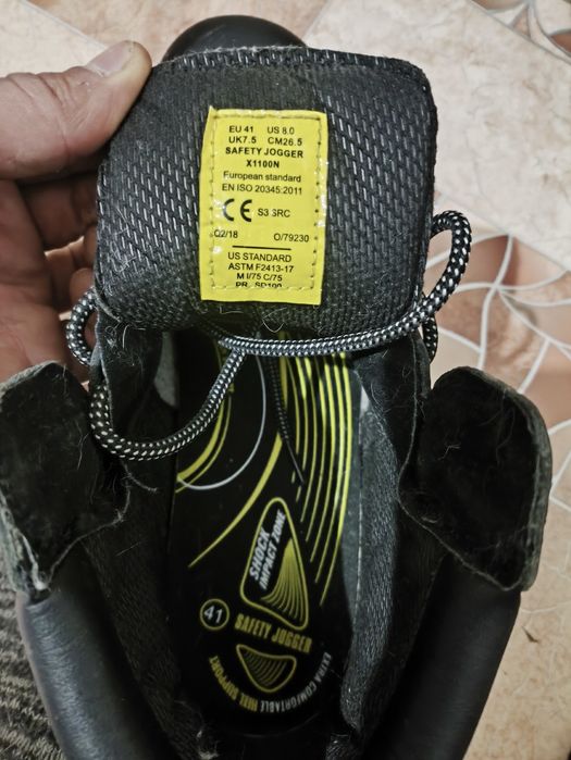 Продам демисезон 41р