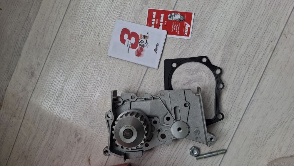 Продам помпу от рено логан 2