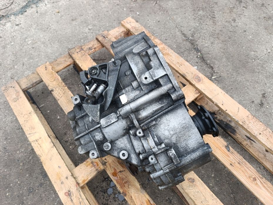 Скоростна кутия Фолксваген Голф 2.0  дизел 140 кс / VW 2.0 D