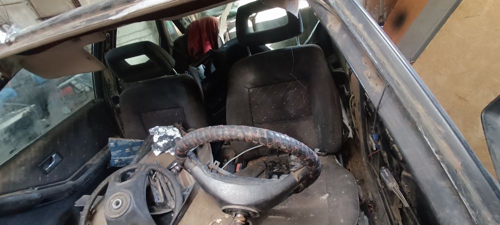 Продам ауди 80 б3 на запчасти