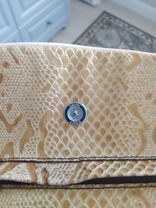 Кожанный 100% ранец.