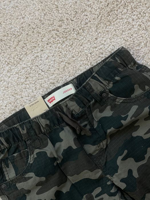 Levi’s Новые. Брюки для мальчика 11-12 лет.