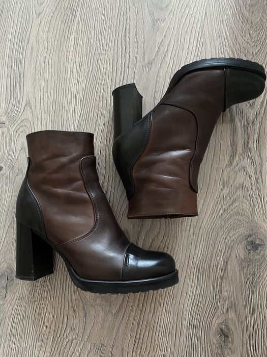 Botine de piele cu toc gros