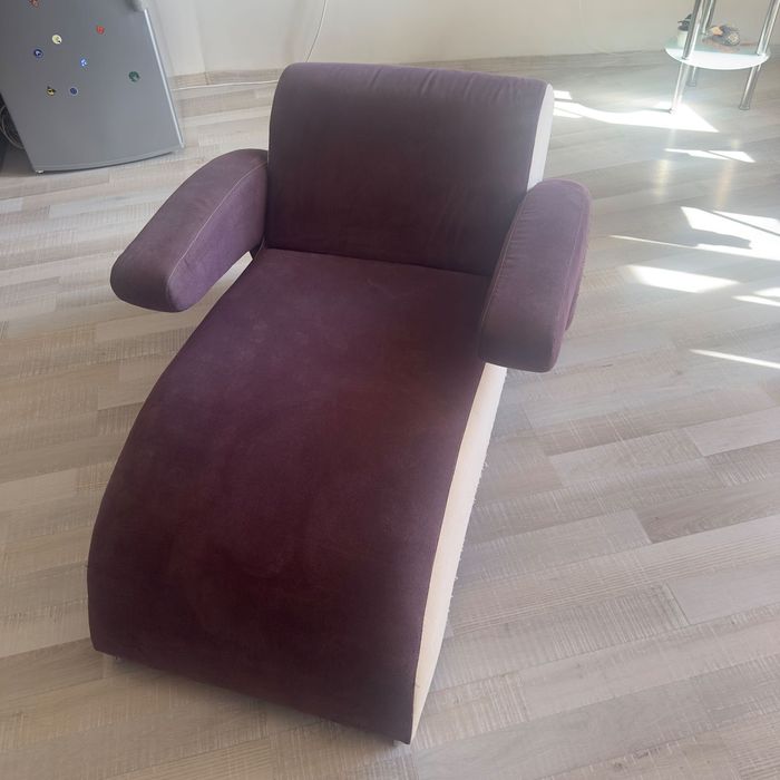 Кушетка за четене или игра  на Плейстейшън. Диван. Фотьол,