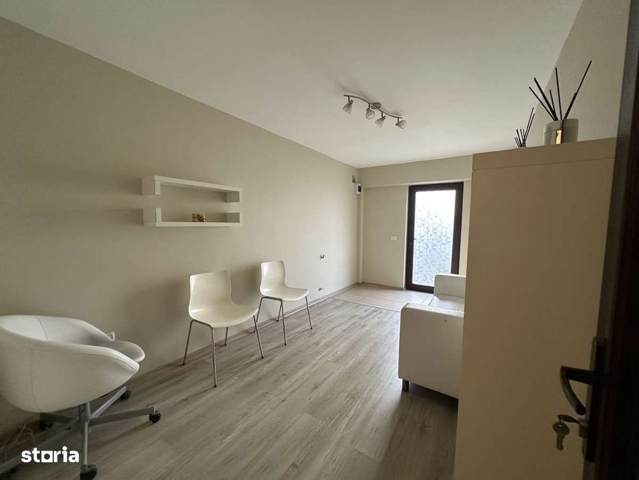 Proprietar • 15mp • Pelican