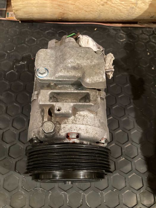 Компресор за климатик - Фолксваген и Шкода - 6Q0820808 B - DENSO