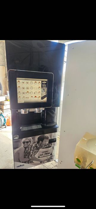 2 машини Necta Astro  и Necta Mirante