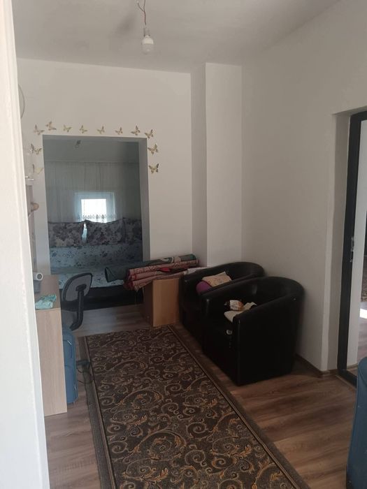 Vand casa in Sarateni