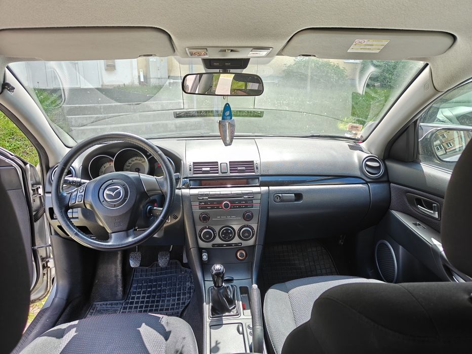 Mazda 3 BK sedan