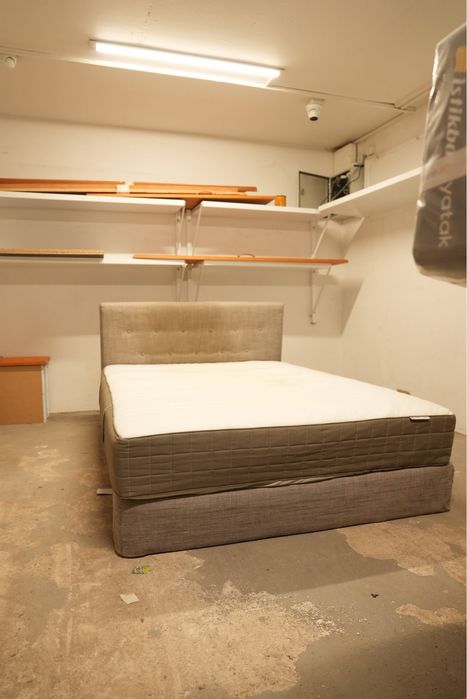 Легло 1.7х2м с чекмеджета