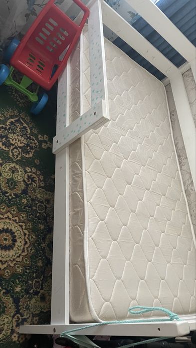 Продам детскую кровать