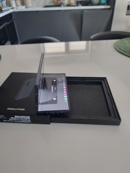 Samsung z fold 6