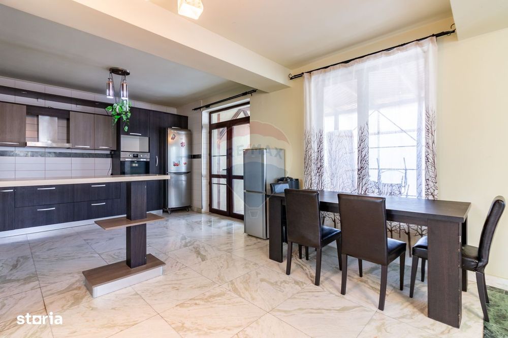 Casă / vilă de vânzare în Balotești | aprox. 350 mp | teren 1.015 mp