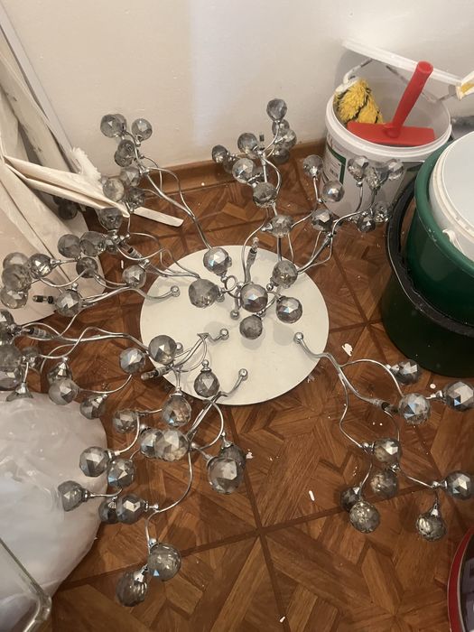 Продам люстру очень красивая хрусталь