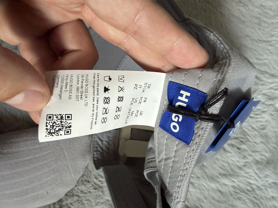 Hugo Jinko sapca unisex grincu logo albastru marime universala noua originala