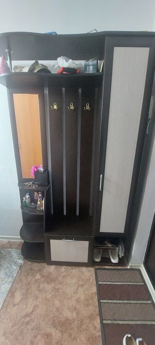 Продаётся шкаф для прихожей