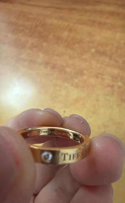 Кольцо Tiffany & Co с бриллиантом