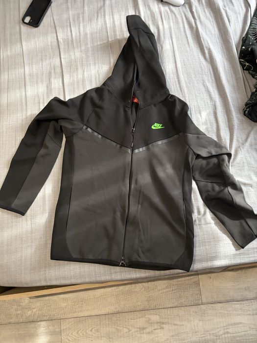 Горница nike tech