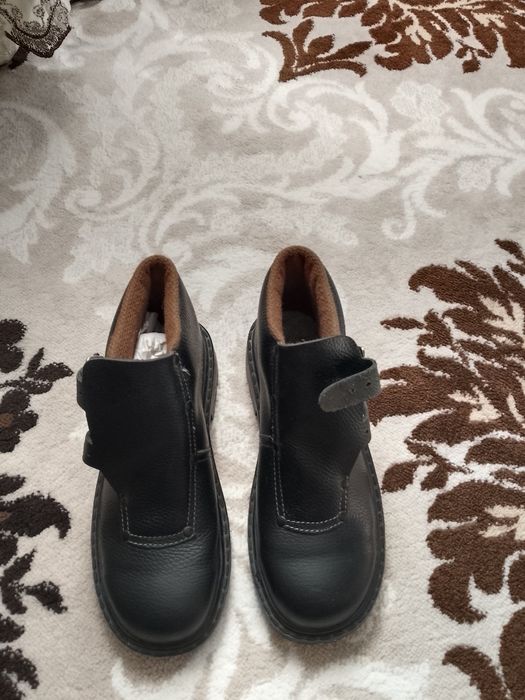 Продам спец обувь Lemaitre