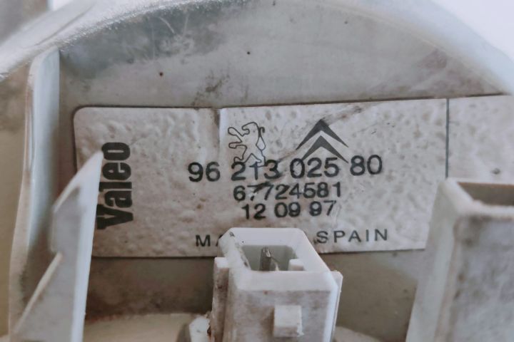 Semnalizator dreapta 9621302580 Citroen Berlingo prima generatie