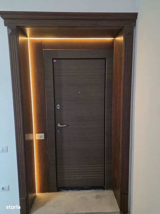 Vând apartament premium cu 2 camere, în centrul istoric, orașul de jos