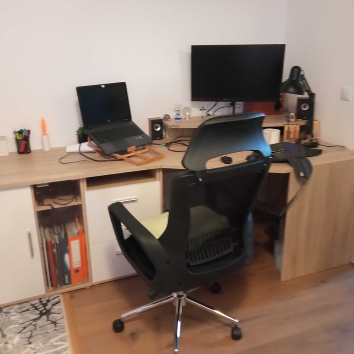 Vând apartament 2 camere- metrou Dimitrie Leonida