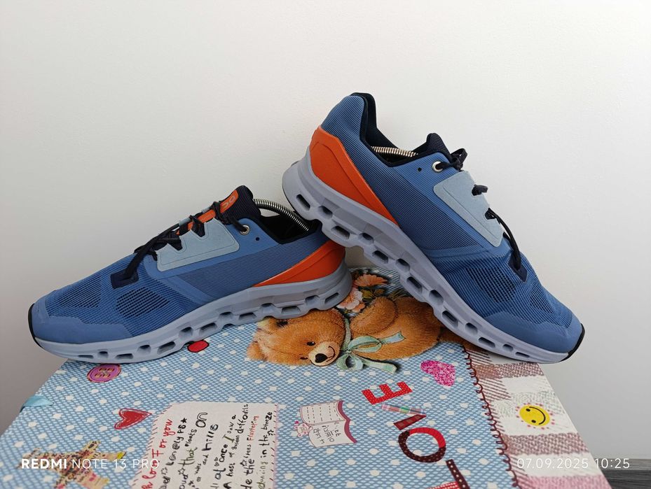 ''On Cloudstratus 2''оригинални маратонки 45.5 номер